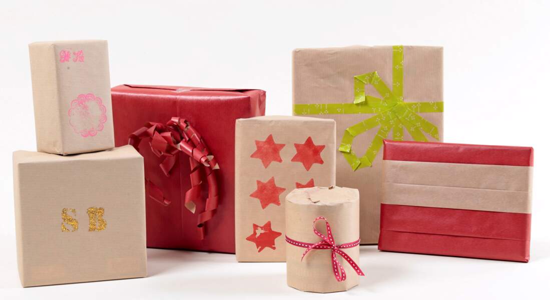 Paquets-cadeaux personnalisés : tampon, pochoir…