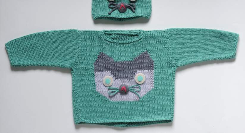 Un pull chat à tricoter pour bébé