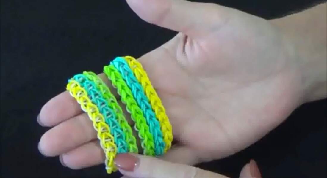 Rainbow loom : un bracelet triple en chaîne simple