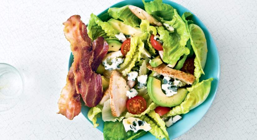 Salade gourmande au roquefort et bacon grillé