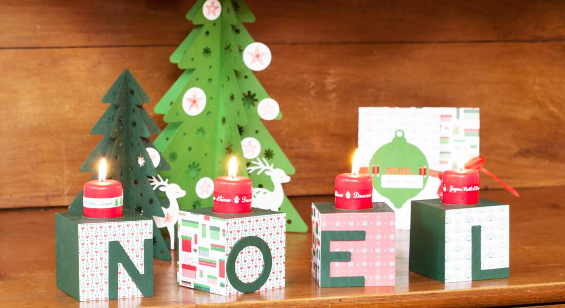 Déco de Noël : des cubes décorés en guise de bougeoirs