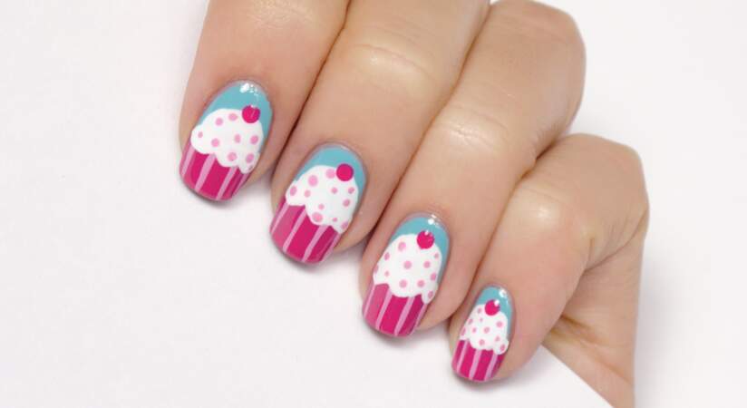 Le nail art cupcakes