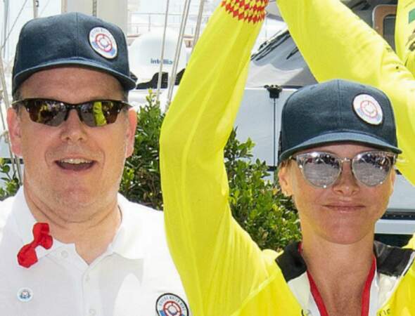 Charlène et Albert de Monaco font du "water bike"