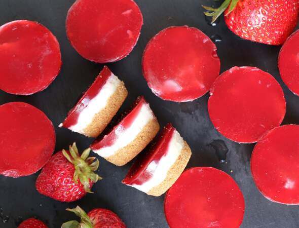 La recette des mini-cheesecakes vegan à la fraise pour la Saint-Valentin