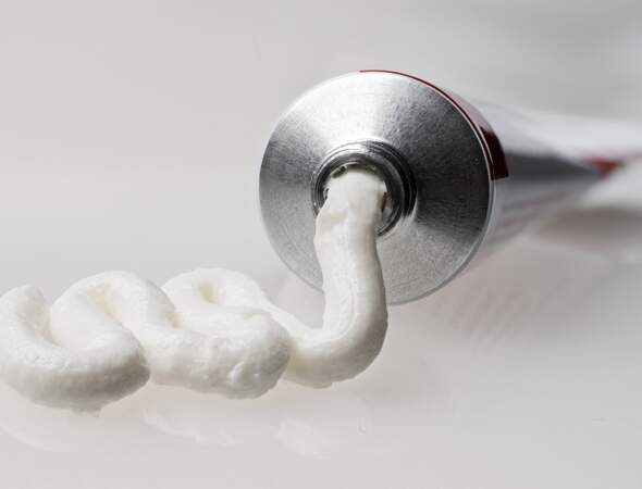 7 usages géniaux du dentifrice qui vont vous changer la vie