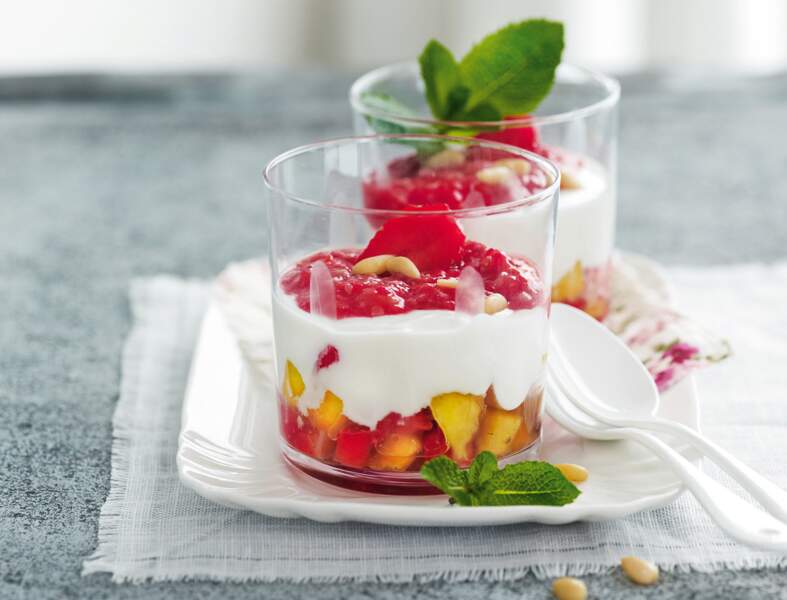 Triffle facile fraises-nectarine de Laurent Mariotte