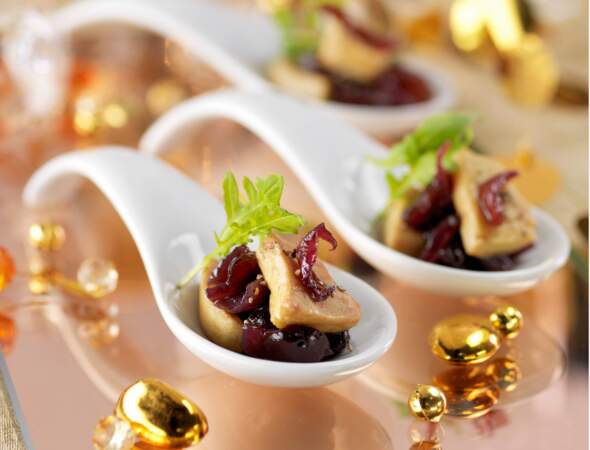Bouchées de foie gras en compotée d'oignons
