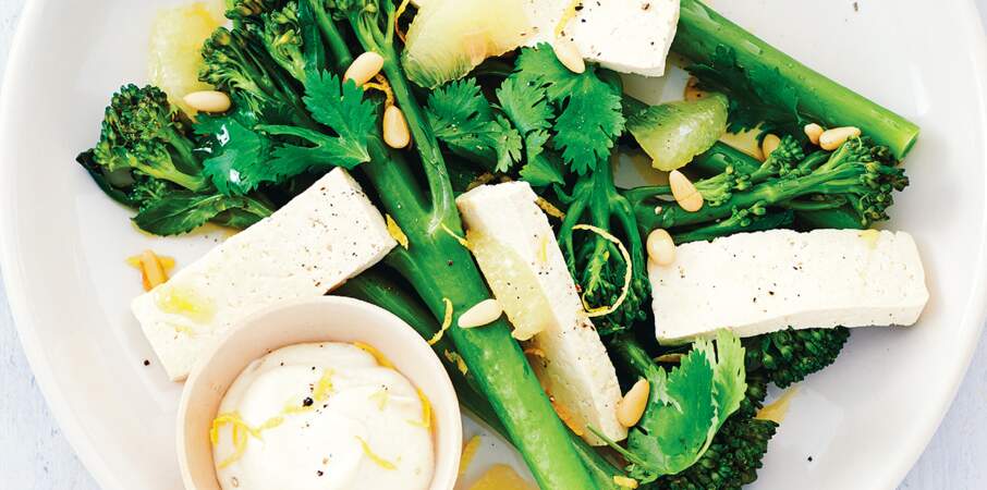 Broccolini, condiment ail et citron, tofu mariné