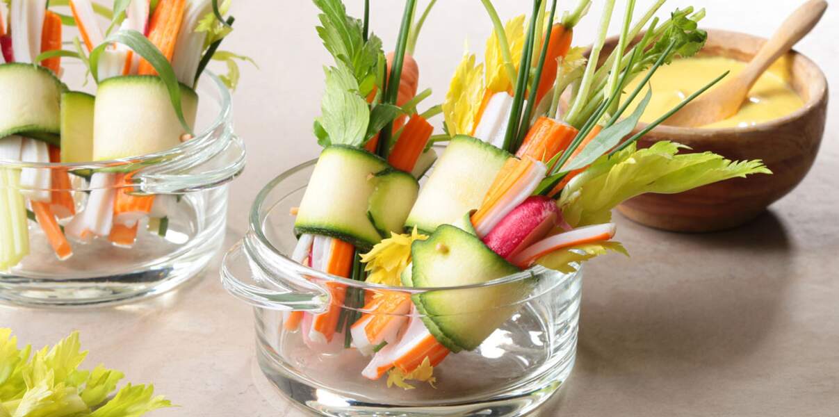 Mini roulés de courgette au surimi et légumes croquants