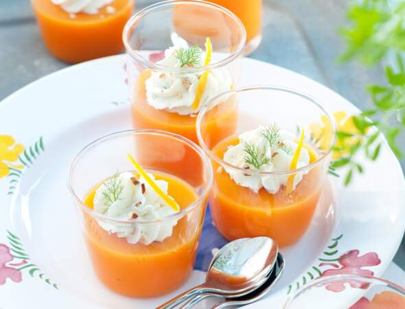 Gaspacho carottes-oranges et chantilly de dorade
