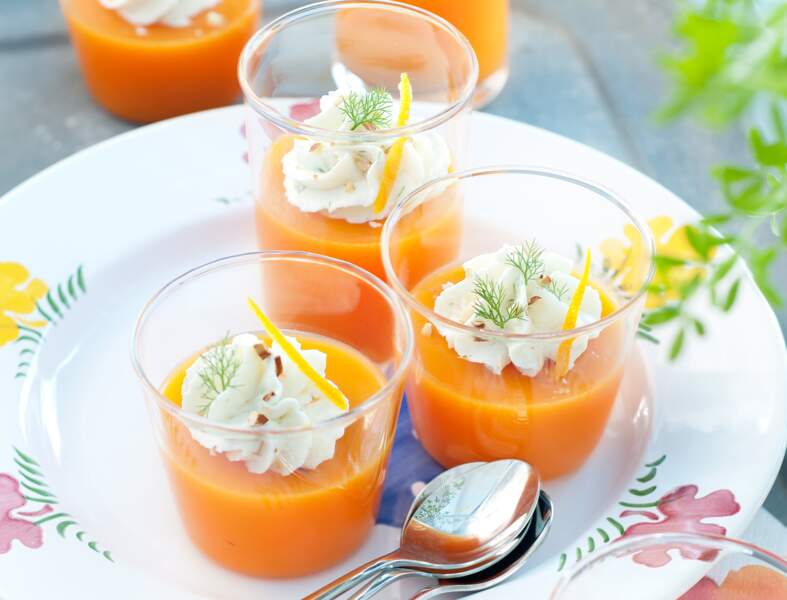 Gaspacho carottes-oranges et chantilly de dorade