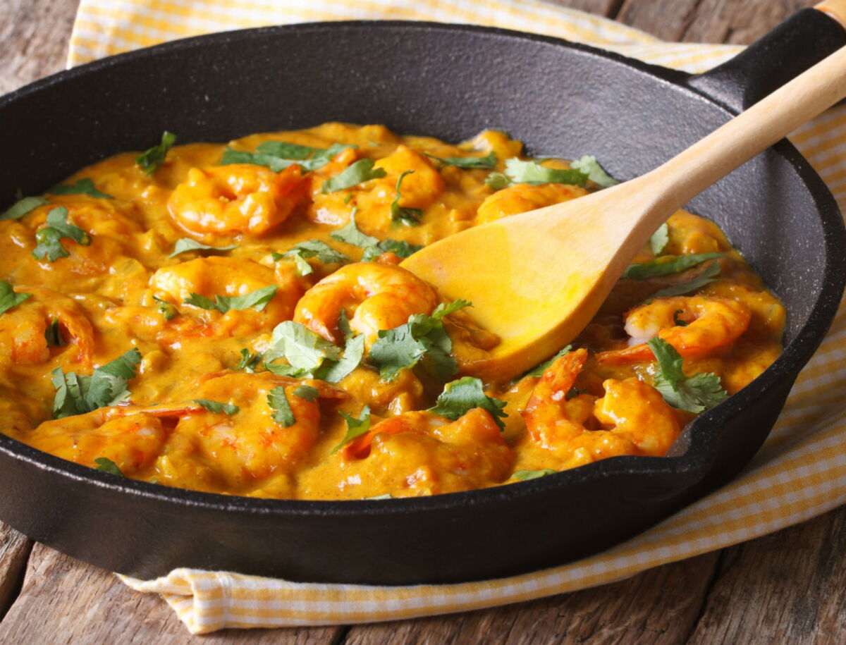 50 recettes express avec juste une poêle - Femme Actuelle