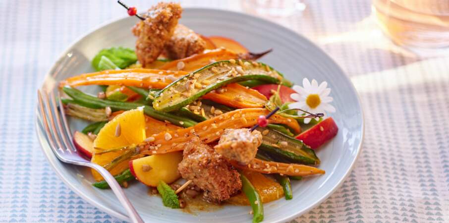 Légumes rôtis, salade fruitée et falafels croustillants