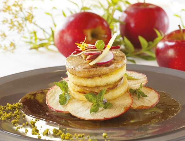 Mille-feuille de foie gras à la pomme Ariane