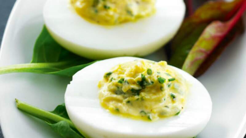 Œufs mayo, oeufs mimosa, œufs cocotte : 30 entrées très faciles - Femme ...