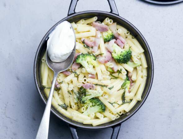 One pot pasta lardons, brocolis et crème au citron