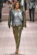 Défilé Dolce & Gabbana : Carla Bruni-Sarkozy