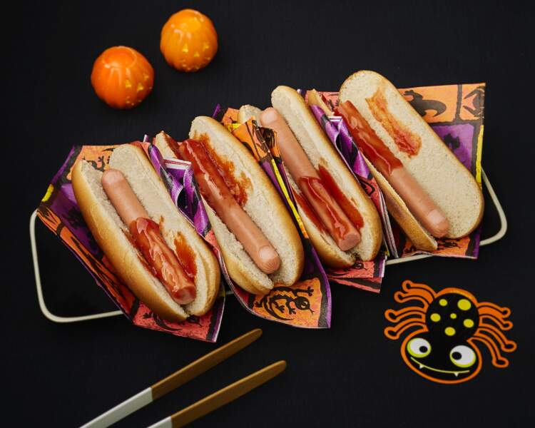 Hot-dogs doigts en sang pour Halloween
