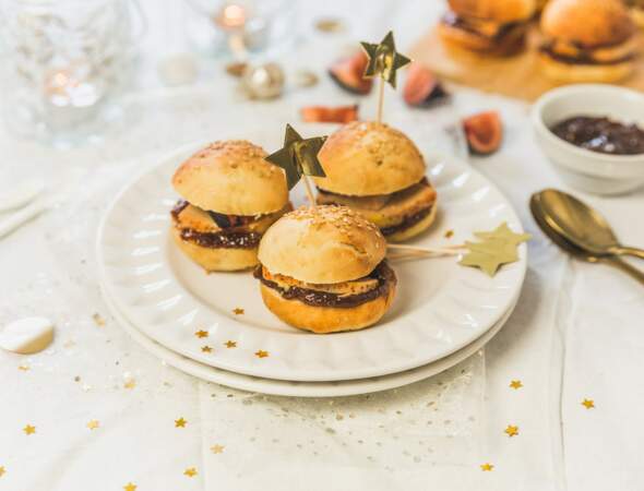 Scorpion : un burger au foie gras, piment d’Espelette et chutney de figues pour Noël