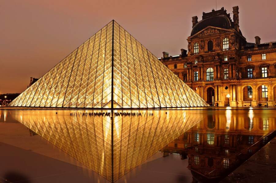 1. Le musée du Louvre à Paris, France – 3 145 155 hashtags