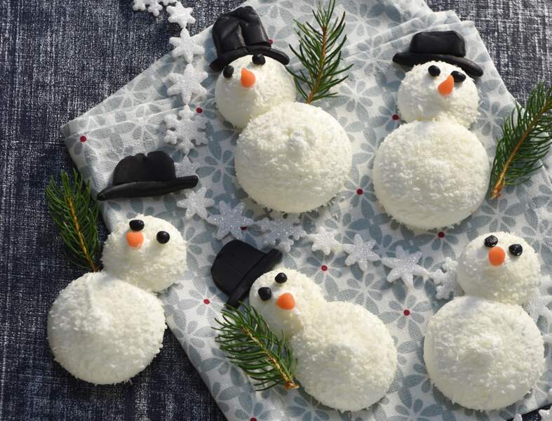 Mignardise de Noël : meringue coco bonhomme de neige