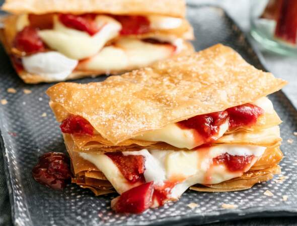 Millefeuille facile fraise-rhubarbe