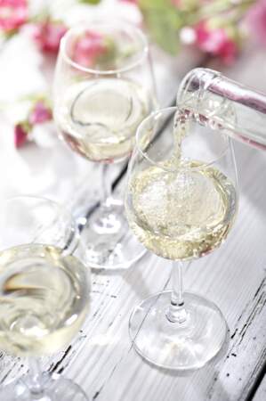 Comment bien choisir le vin blanc d’apéritif