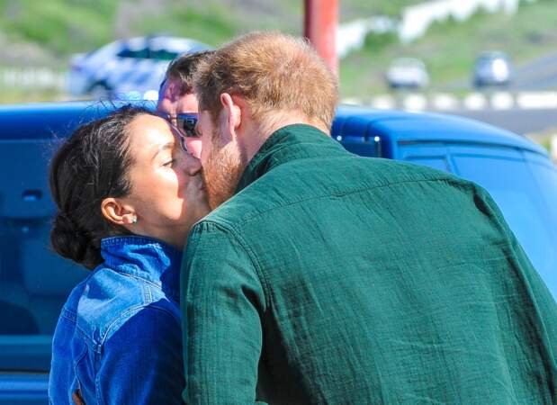 Meghan Markle et le prince Harry ont même échangé un petit bisou !