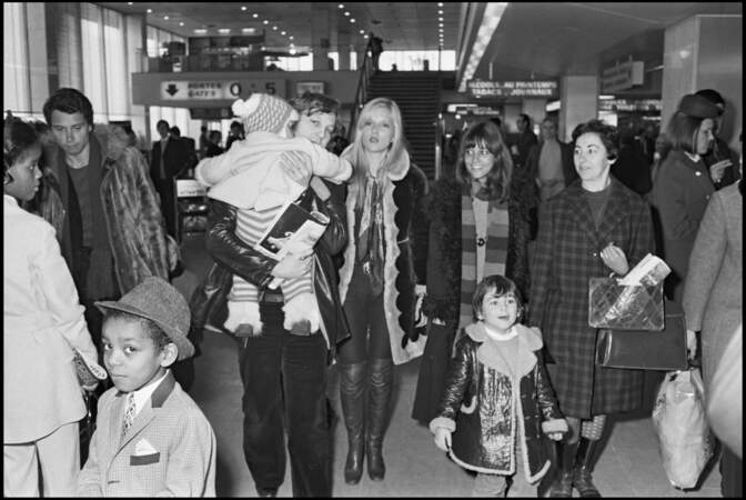 Chantal Goya, Jean-Jacques Debout et leurs enfants Clarisse et Jean-Paul en 1969.
