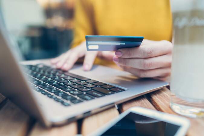 Enregistrer sa carte bancaire sur un site internet, c’est risqué ?