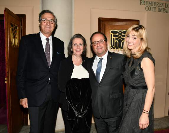 François Hollande, Julie Gayet et les parents de Julie Gayet 