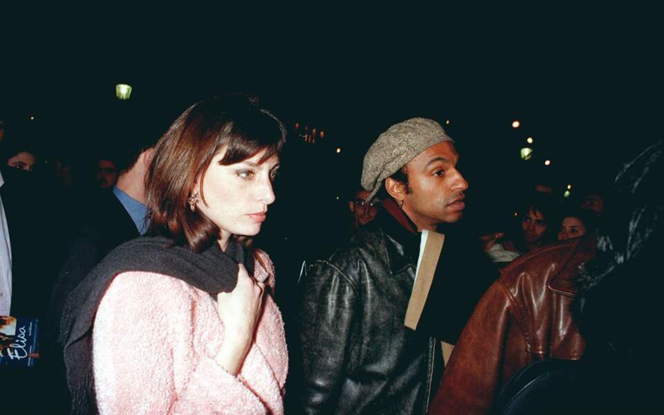 Sophie Duez et Manu Katché à la première du film "Elisa" à Paris en 1995.