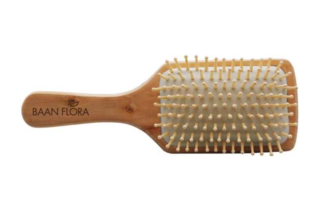 La brosse à cheveux en bois Baan Flora 