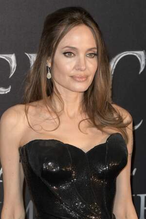 Une demi-queue chic comme Angelina Jolie