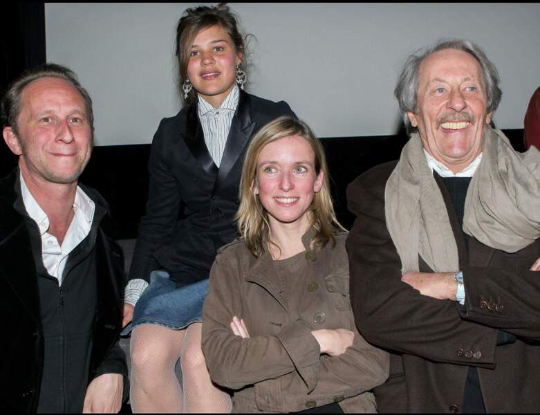 L'actrice est entourée de Benoît Poelvorde et de Jean Rochefort en 2005