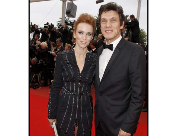 2010 : elle est au festival de Cannes et pose avec Marc Lavoine