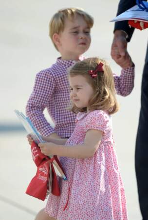 La princesse Charlotte et son frère George à Hambourg lors d'une visite officielle en Allemagne, le 21 juillet 2017.