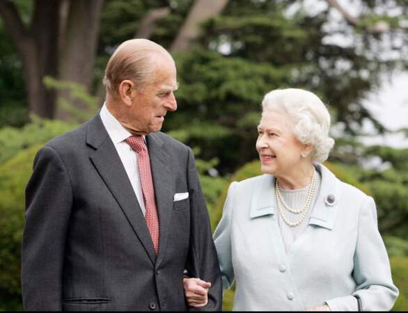En 2007, le Duc et la Reine Elizabeth II fêtent leurs noces de diamant ! 