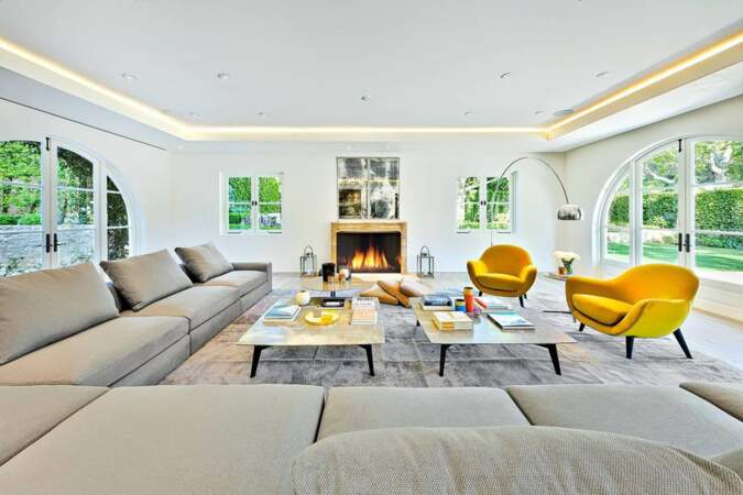 Harry et Meghan envisagent d'acheter cette immense propriété, le Petra Manor, située à Malibu (Californie, États-Unis)