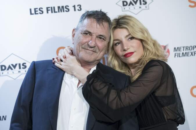 Jean-Marie Bigard et et sa femme Lola Marois (Lola Bigard) lors de l'avant-première du film "Chacun sa vie" au cinéma UGC Normandie à Paris, France, le 13 mars 2017