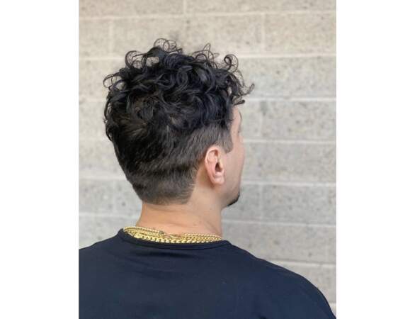 Coupe Faux Hawk curly