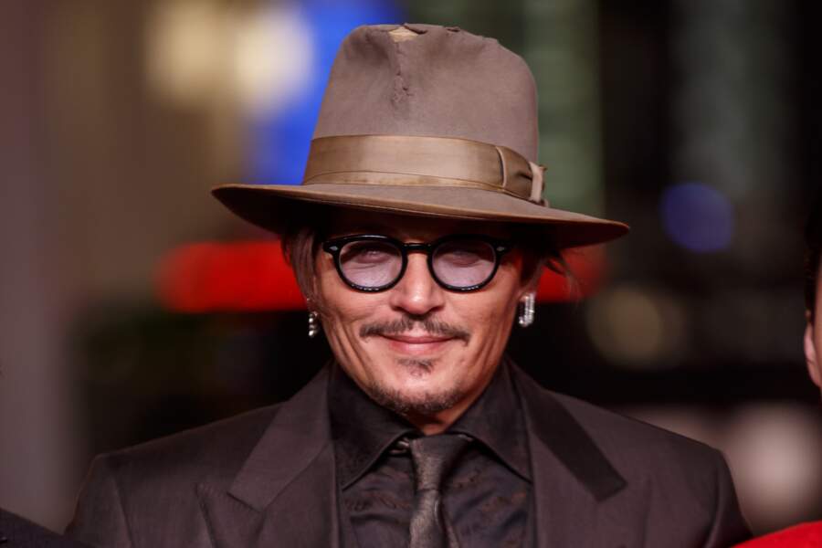 Johnny Depp : à quel âge a-t-il perdu sa virginité ?