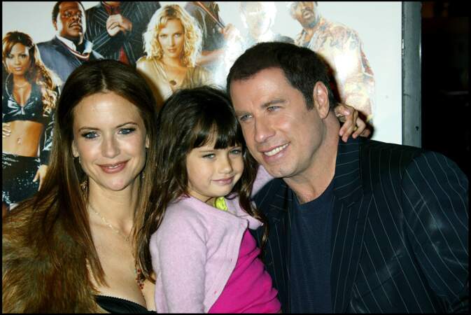 John Travolta, sa femme Kelly Preston et leur fille lors de la première du film Be Cool à Los Angeles