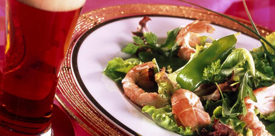 Salade aux langoustines et pois gourmands, vinaigrette à la bière de Noël