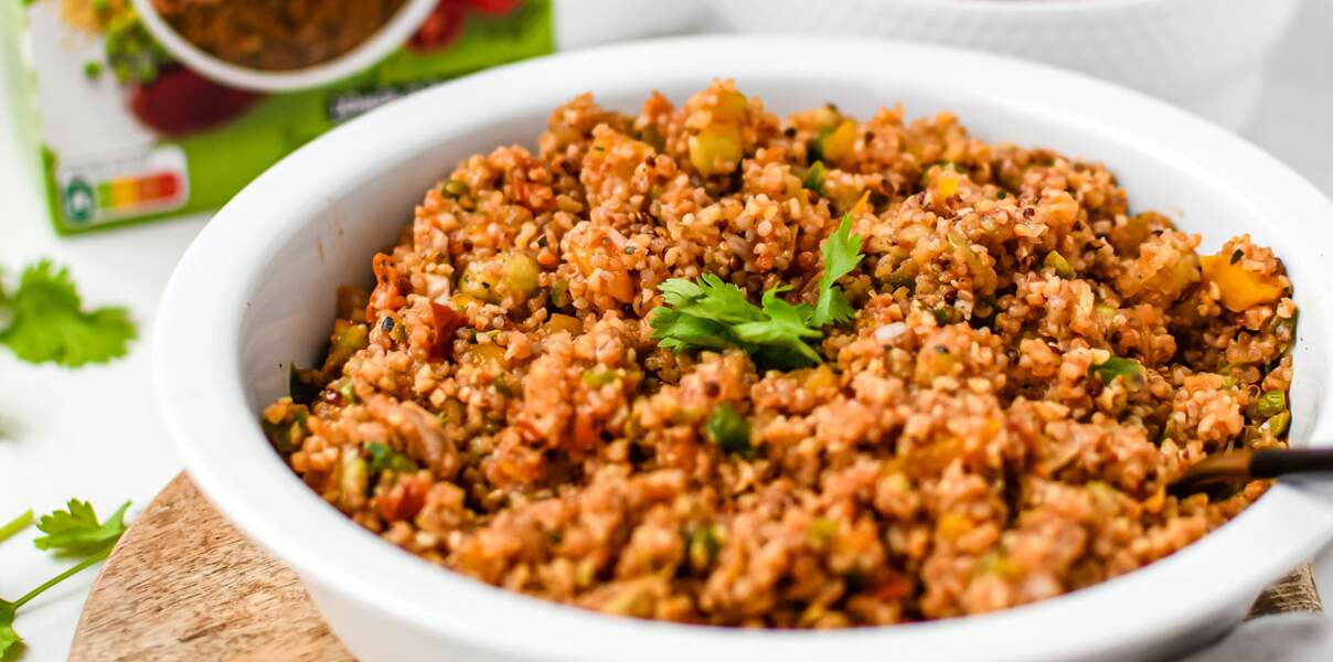 Taboulé indien végétarien avec quinoa et boulgour aux épices tandoori