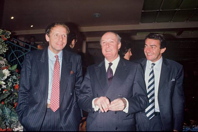 En compagnie de Patrick Poivre d'Arvor et de Ladislas de Hoyos, les présentateurs des JT de TF1, en 1990.