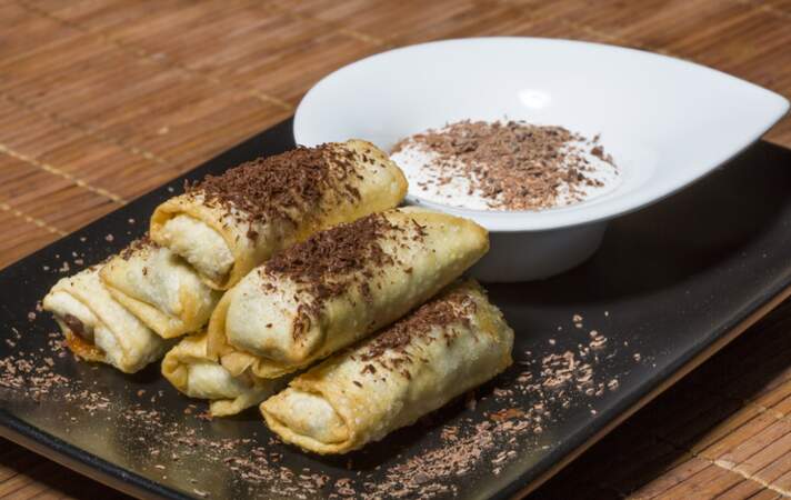 Tous en cuisine : la recette des nems de bananes au chocolat de Cyril Lignac