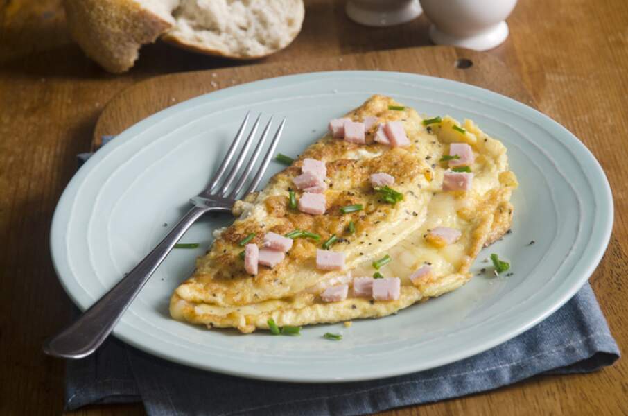 “Tous en cuisine” : la recette de l’omelette jambon fromage de Cyril Lignac