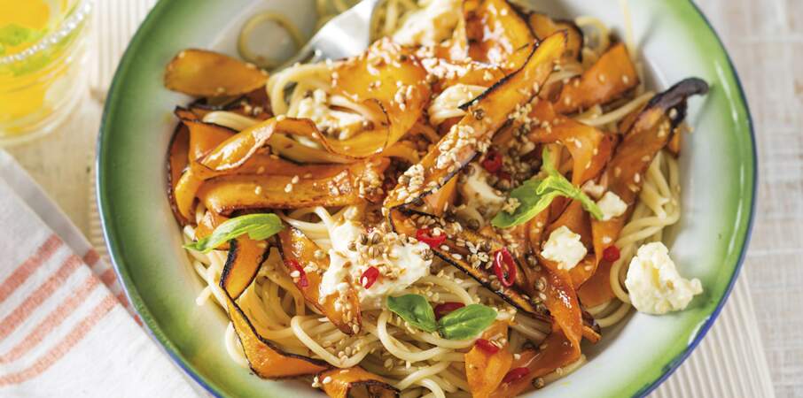 Spaghettis aux carottes rôties et sésame