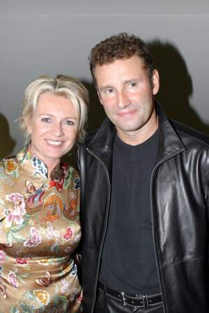 Le couple à la générale de la comédie musicale "Les demoiselles de Rochefort" au Palais des congrés, à Paris, en 2003.
